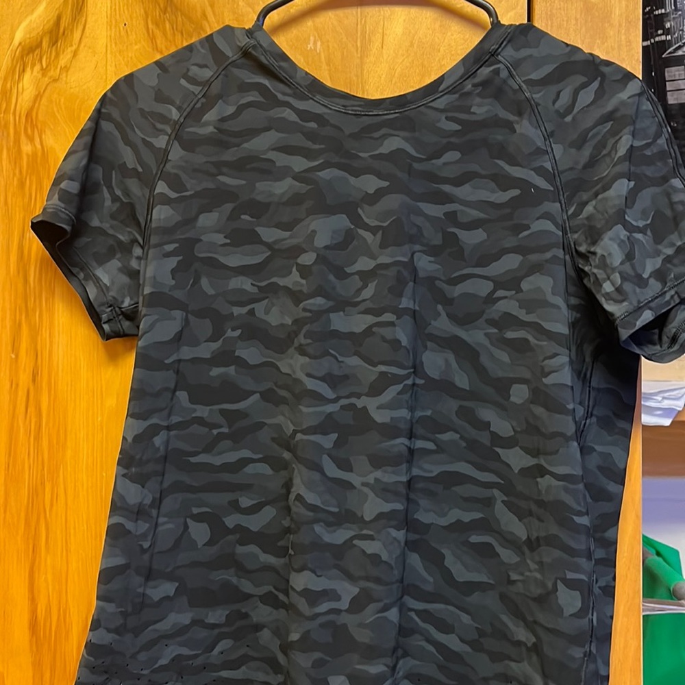 Lululemon Short Sleeve